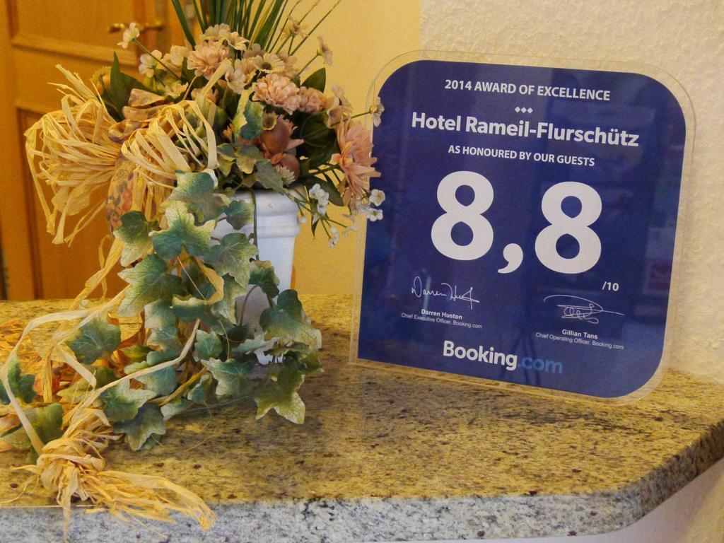 Hotel Flurschuetz Леннештадт Екстер'єр фото