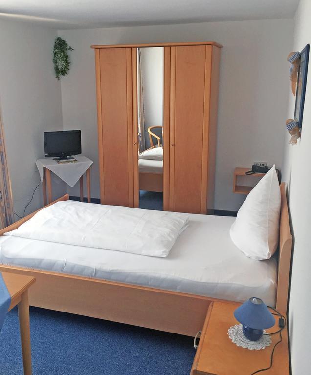 Hotel Flurschuetz Леннештадт Номер фото