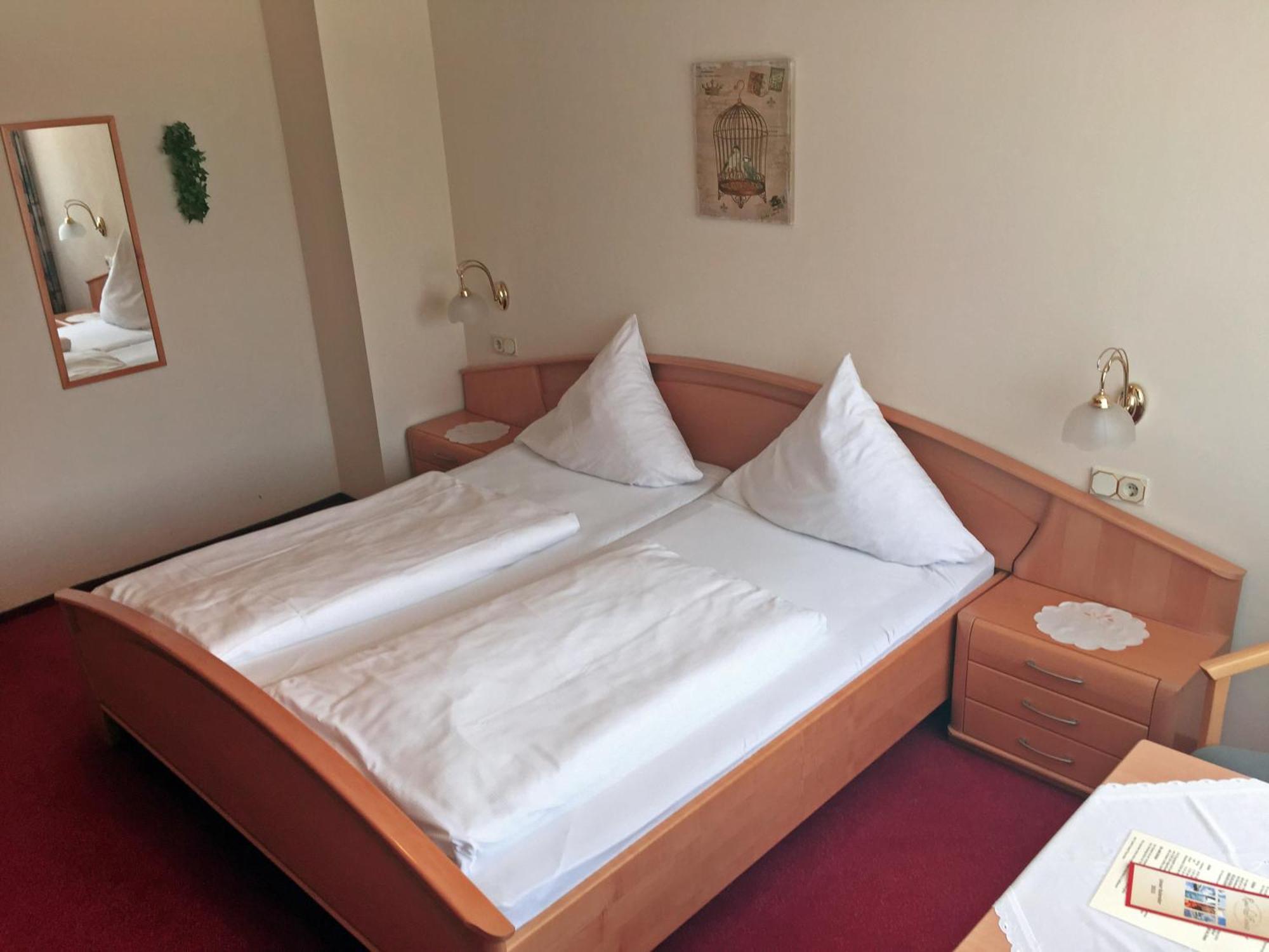 Hotel Flurschuetz Леннештадт Номер фото